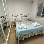 Elegante Y Tranquilo Con Encanto Apartamento
